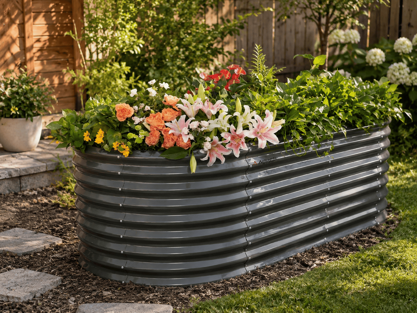 Round flower bed