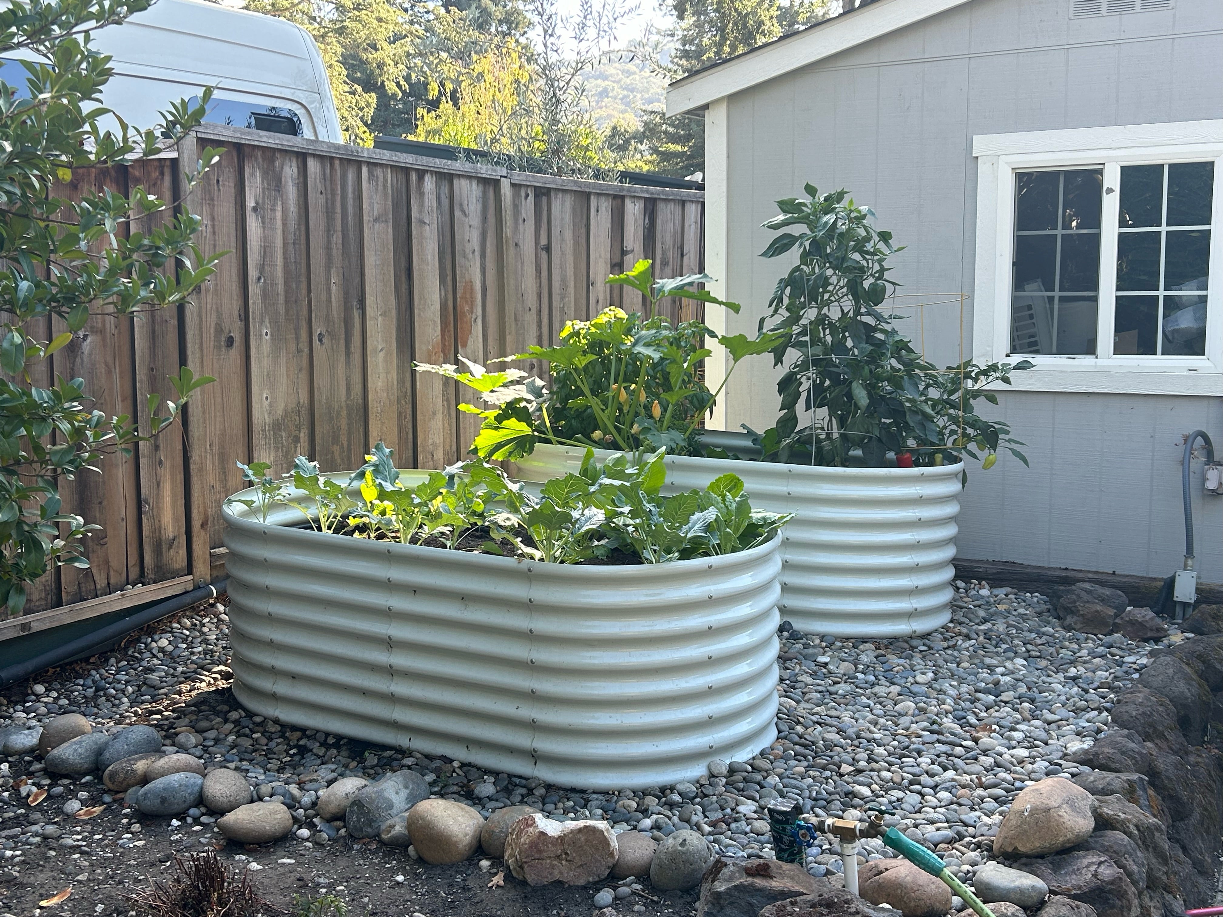 6x3x2ft Oval Metal Raised Modular Garden Bed Set (Classic White)