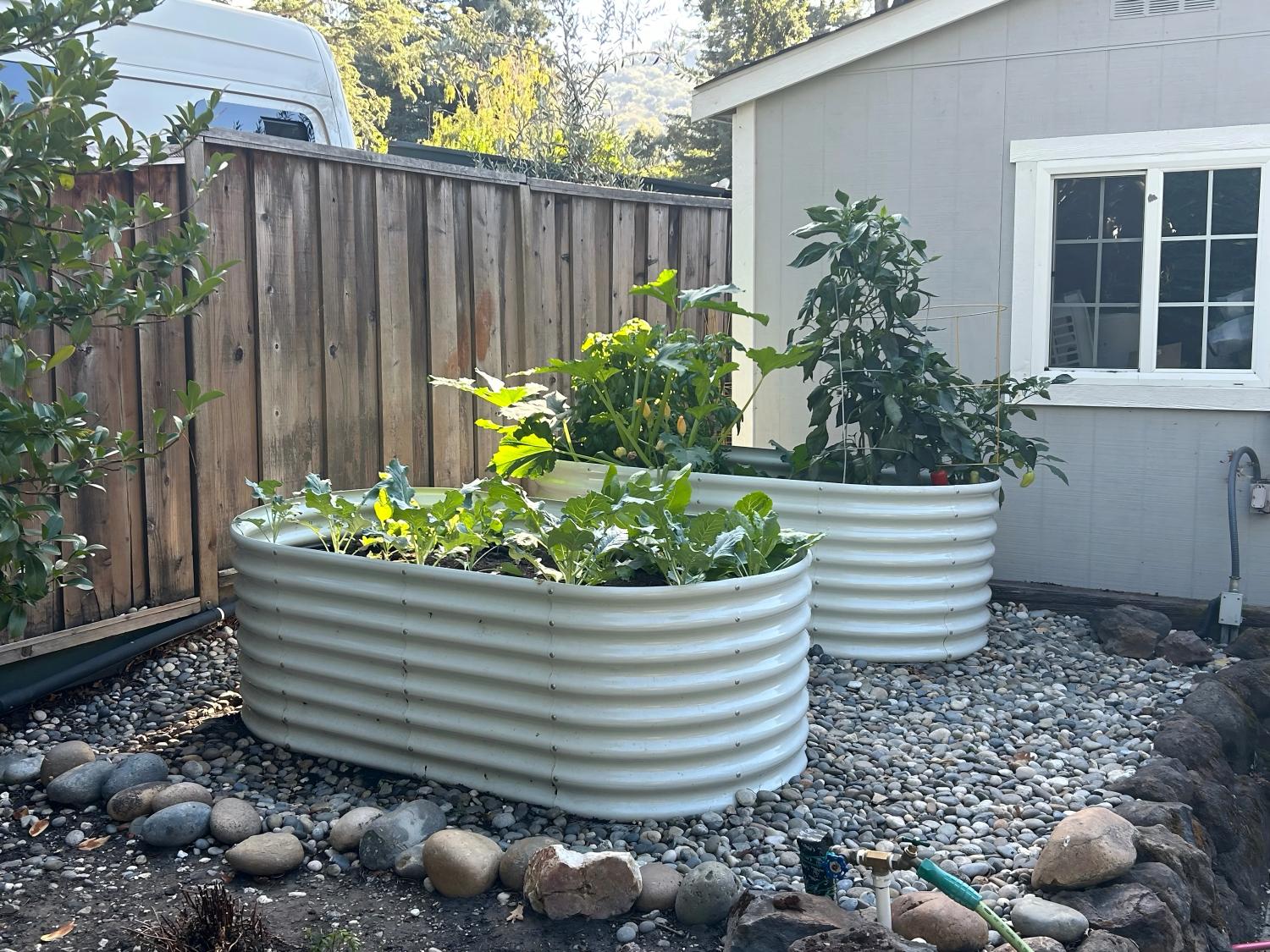 Set of 6: 2pcs(4x1.5ft) & 4 pcs (6x3x2ft) Metal Raised Garden Bed (White)