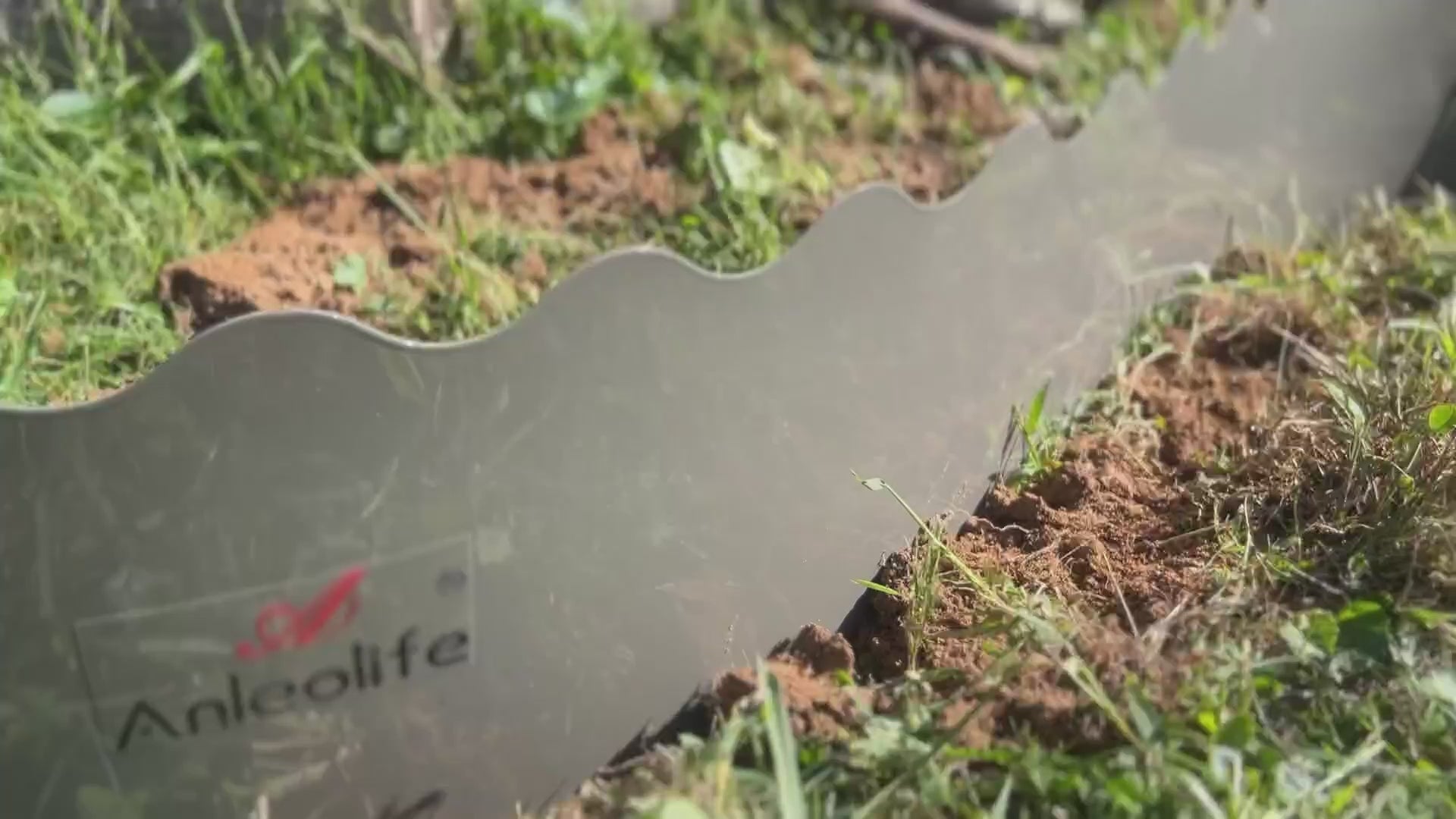Wavy Edge Galvanized Steel Garden Edging, 6" or 8" Tall, 20 FT (6 x 40")